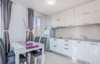 1 Bedroom Beautiful Apartment In Baska - 6