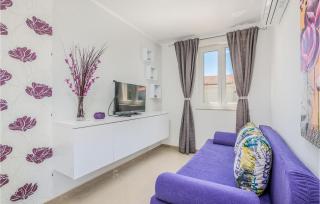 1 Bedroom Beautiful Apartment In Baska - 2