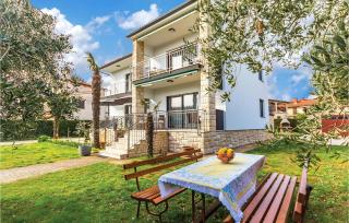 Three-Bedroom Apartment In Medulin - Medulin - 0