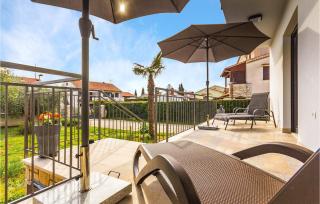Three-Bedroom Apartment In Medulin - 2