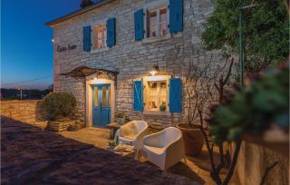 Awesome Home In Hrboki With Jacuzzi - Hrboki - 2