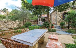 1 Bedroom Stunning Home In Potocnica - 1