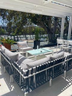 Trendy 2 bedroom apartment in Greenpoint, Cape Town. - Cidade Do Cabo - 6