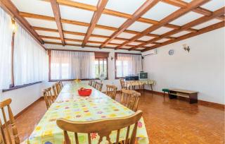 Nice Apartment In Kampor With Wifi - 2