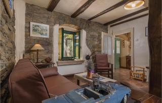 Awesome Home In Zatka - Kostrčani - 8