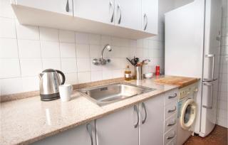 Stunning Apartment In Pineda De Mar - Pineda de Mar - 6