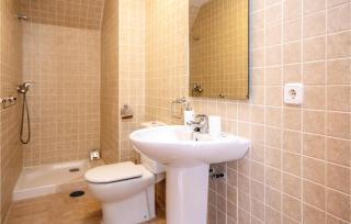 Beautiful Apartment In La Duquesa - Castillo de Sabinillas - 4