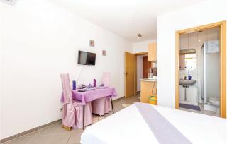Beautiful Apartment In Crikvenica - Crikvenica - 7