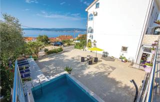 Beautiful Apartment In Crikvenica - Crikvenica - 6