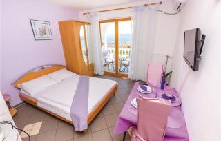 Beautiful Apartment In Crikvenica - Crikvenica - 1