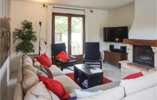 Awesome Home In Le Poujol Sur Orb - Le Poujol-sur-Orb - 1