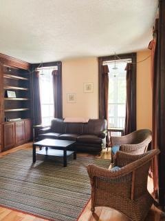 Huge 2 Bedroom House in the Heart of Northside! - Cincinnati - 9