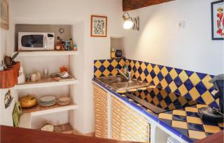 Cozy Apartment In Villes Sur Auzon - 3