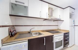 Gorgeous Apartment In Oropesa Del Mar - 3