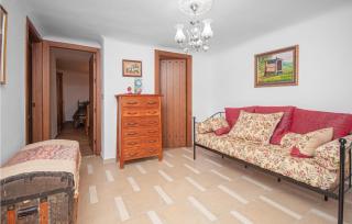 Awesome Apartment In Monterio With Wifi - Montefrío - 6