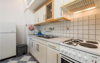 Gorgeous Apartment In Potocnica - Potocnica - 4