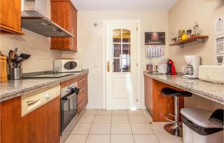 Awesome Apartment In Elviria With Wifi - Marbella - 5