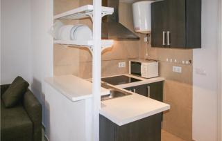 Beautiful Apartment In Casarones - Castillo de Baños - 3