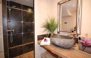 2 Bedroom Stunning Home In Apt - Apt - 3