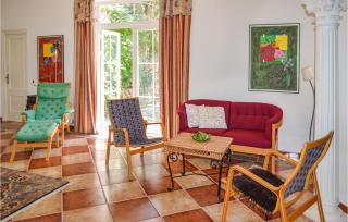 Beautiful Home In Algarrobo With Wifi - 8