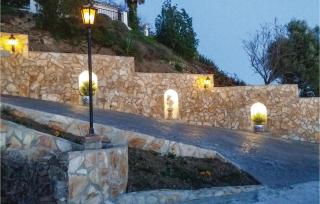 Beautiful Home In Algarrobo With Wifi - 1