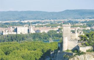 Lovely Home In Beaucaire With Wifi - Beaucaire - 4