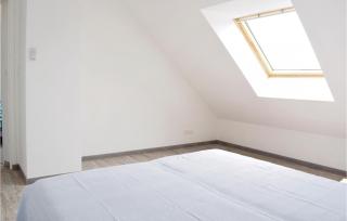 Stunning Home In Saint-Germain-Sur-Ay - 9