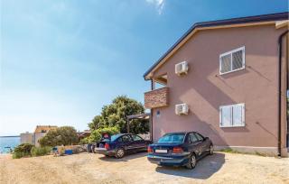Gorgeous Apartment In Mandre With Wifi - Mandre - 1