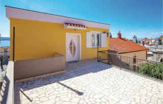 Beautiful Apartment In Crikvenica - Crikvenica - 9