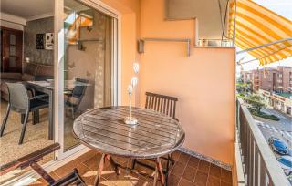 Gorgeous Apartment In Pineda De Mar - Pineda de Mar - 3