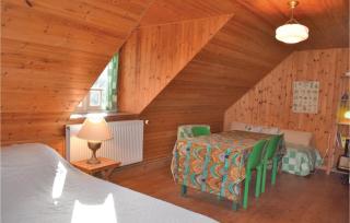 Cozy Home In Plourivo With Kitchen - 6