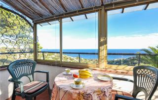 Awesome Home In Roquebrune-Sur-Argens - 1