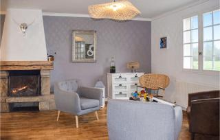 Lovely Home In Sables Dor Les Pins - Sables-dʼOr-les-Pins - 8