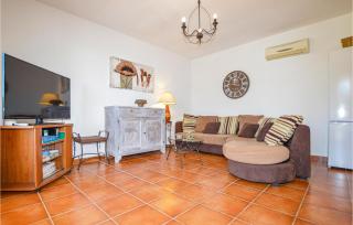 Beautiful Home In Casalabriva With Wifi - Casalabriva - 3