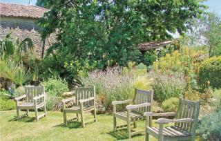 Amazing Home In Rioux - 3