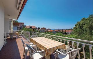 2 Bedroom Awesome Apartment In Rab - Rab - 9