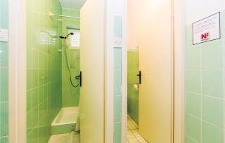 2 Bedroom Awesome Apartment In Rab - Rab - 2