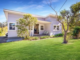 Sirocco Cottage - pet-friendly Huskisson home - 9