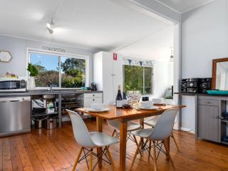 Sirocco Cottage - pet-friendly Huskisson home - 5