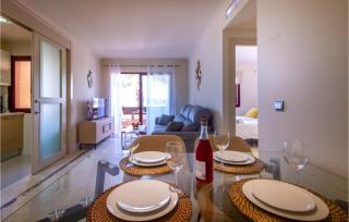 Beautiful Apartment In Los Narejos - Los Narejos - 4
