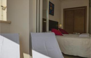 2 Bedroom Gorgeous Apartment In Sucina - 8