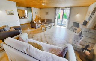 Three-Bedroom Holiday Home In Ruffiac - 7