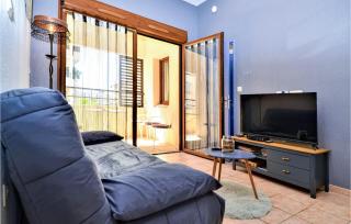 2 Bedroom Amazing Apartment In Uzes - Uzès - 7