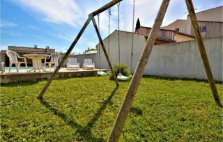 4 Bedroom Lovely Home In Bellegarde - Bellegarde - 3