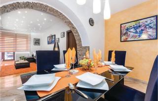 2 Bedroom Amazing Apartment In Rijeka - 4