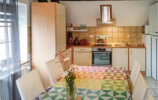 2 Bedroom Lovely Apartment In Rouffach - 6