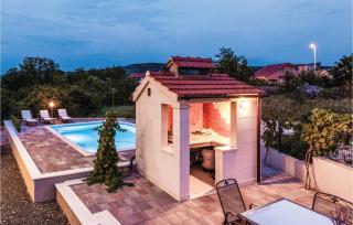 Stunning Home In Dugopolje - Dugopolje - 4
