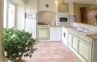 3 Bedroom Cozy Home In La Jonchere - La Jonchère - 9