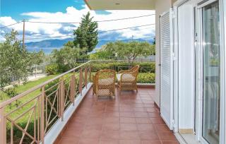 Two-Bedroom Holiday Home In Livanates - Livanates - 2