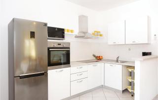 Two-Bedroom Apartment In Vinisce - Vinišće - 5